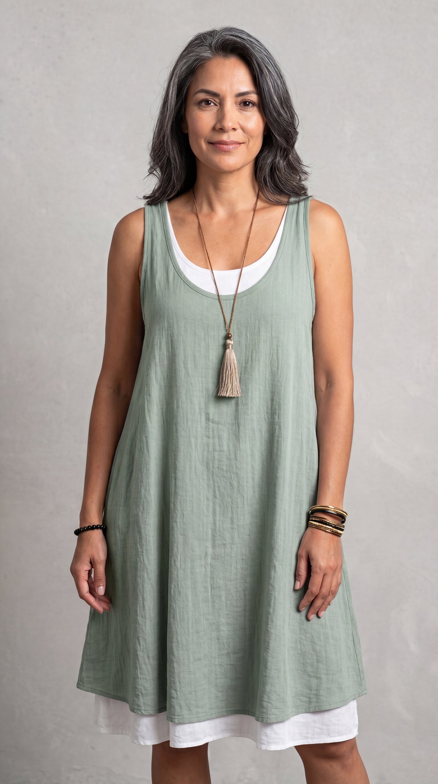 Vestido dos Piezas, Ligero y con Caída que Favorece